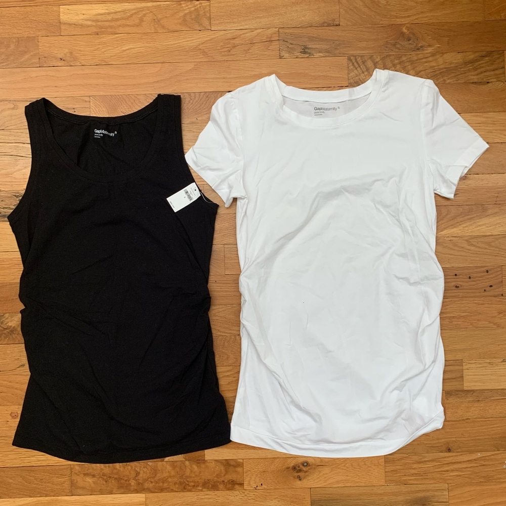 GAP maternity top lot NWT and NWOT